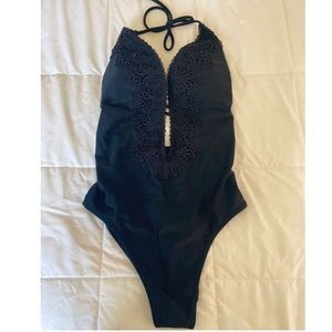 HOLLISTER ONE PIECE SWIMSUIT